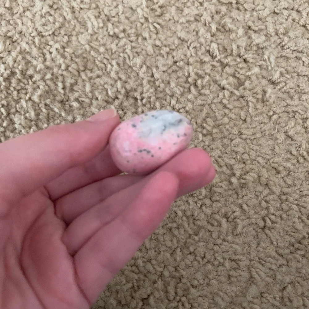 Pink Rhodonite - Picture 3 of 4